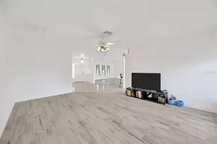 8143 Channel Dr, Port Richey, FL 34668 - Photo 36