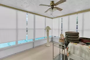 9106 Lunar Ln, Port Richey, FL 34668 - Photo 10