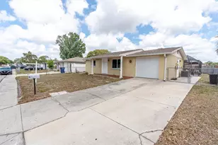 9106 Lunar Ln, Port Richey, FL 34668 - Photo 2