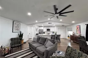 8625 Woodcrest Dr, Port Richey, FL 34668 - Photo 12