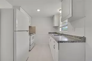1 E Murray St, Beverly Hills, FL 34465 - Photo 4