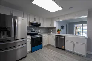 12739 1st Isle, Hudson, FL 34667 - Photo 10