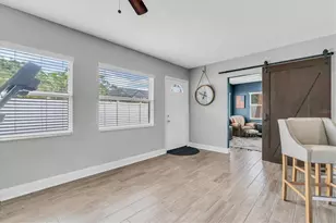 6860 14th Way S, Saint Petersburg, FL 33705 - Photo 12