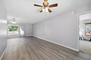 8370 Windridge Way, Weeki Wachee, FL 34613 - Photo 12
