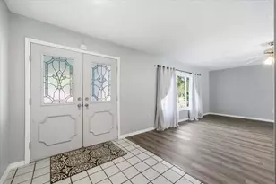 8370 Windridge Way, Weeki Wachee, FL 34613 - Photo 6