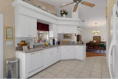382 Royal Palm Way, Spring Hill, FL 34608 - Photo 18