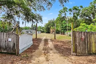 28402 Soaring Hawk Ln, Brooksville, FL 34602 - Photo 6