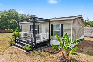 28402 Soaring Hawk Ln, Brooksville, FL 34602 - Photo 2