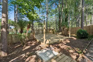 3410 Laurel Dale Dr, Tampa, FL 33618 - Photo 16