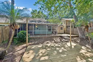 3410 Laurel Dale Dr, Tampa, FL 33618 - Photo 30
