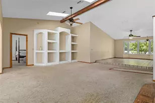 8959 Nakoma Way, Weeki Wachee, FL 34613 - Photo 18