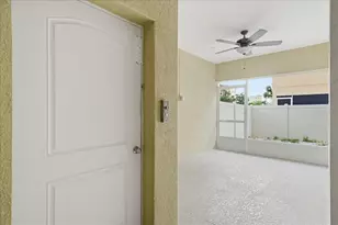 5513 Angel Fish Ct, New Port Richey, FL 34652 - Photo 2