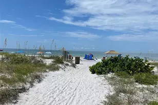 13228 3rd St E, Madeira Beach, FL 33708 - Photo 12