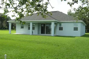 535 Dowling Cir, Lady Lake, FL 32159 - Photo 2