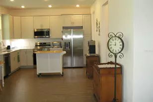 535 Dowling Cir, Lady Lake, FL 32159 - Photo 6