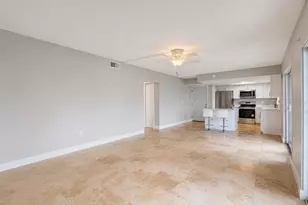 8818 Bay Pointe Dr, Tampa, FL 33615 - Photo 4