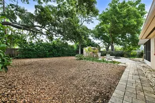 750 Wood St, Dunedin, FL 34698 - Photo 10