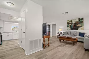 3132 Jackson Dr, Holiday, FL 34691 - Photo 12