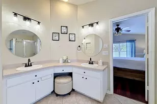26714 Middleground Loop, Wesley Chapel, FL 33544 - Photo 30