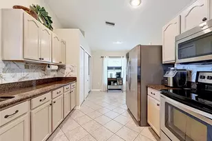 26714 Middleground Loop, Wesley Chapel, FL 33544 - Photo 10