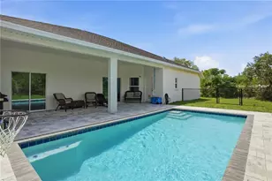 7279 Blackbird Ave, Weeki Wachee, FL 34613 - Photo 2