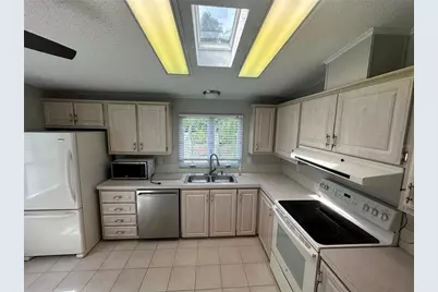 8040 Cessna Drive, Spring Hill, FL 34606 - Photo 18