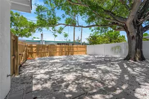 5052 Jasmine Circle, Saint Petersburg, FL 33714 - Photo 18
