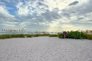 12609 Sunshine Ln, Treasure Island, FL 33706 - Photo 30