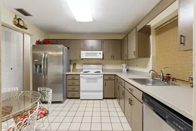 10636 Salamanca Drive, Port Richey, FL 34668 - Photo 14