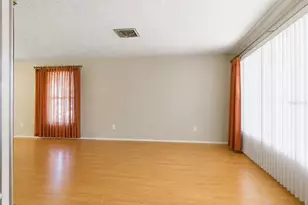 10636 Salamanca Dr, Port Richey, FL 34668 - Photo 6