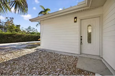 773 W Harbor Drive S, Saint Petersburg, FL 33705 - Photo 8