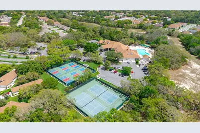 409 Candlestone Court, Spring Hill, FL 34609 - Photo 32