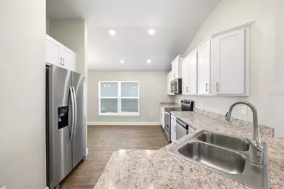 5524 Ocean Breeze Drive, Spring Hill, FL 34609 - Photo 10