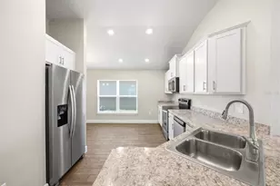 5524 Ocean Breeze Dr, Spring Hill, FL 34609 - Photo 10