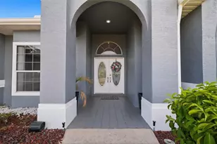 6101 Krista Dr, Spring Hill, FL 34609 - Photo 6