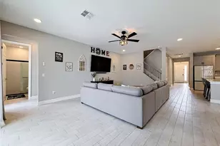 33163 Sycamore Leaf Dr, Wesley Chapel, FL 33545 - Photo 24