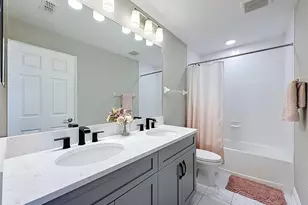 33163 Sycamore Leaf Dr, Wesley Chapel, FL 33545 - Photo 54