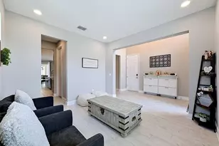 33163 Sycamore Leaf Dr, Wesley Chapel, FL 33545 - Photo 8