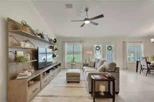 14108 Mulkerin Dr, Weeki Wachee, FL 34614 - Photo 10
