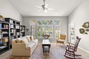 1462 Shady Brook Ct, Spring Hill, FL 34606 - Photo 2