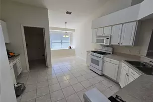 24505 Landing Dr, Lutz, FL 33559 - Photo 10