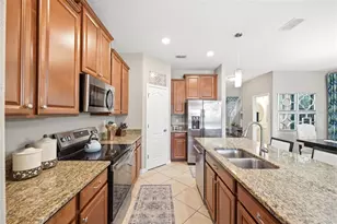 12010 Lake Blvd, New Port Richey, FL 34655 - Photo 10