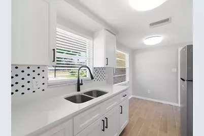 18938 Kolb Place, Hudson, FL 34667 - Photo 4