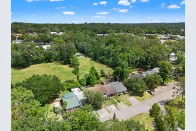 843 Village Drive, Brooksville, FL 34601 - Photo 22