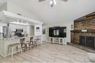 4706 Wandering Way, Tampa, FL 33624 - Photo 8