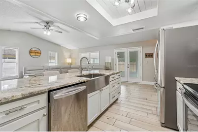 4706 Wandering Way, Tampa, FL 33624 - Photo 10