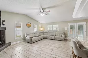 4706 Wandering Way, Tampa, FL 33624 - Photo 6