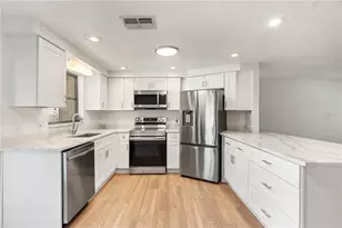 13912 Darlene Ave, Hudson, FL 34667 - Photo 6