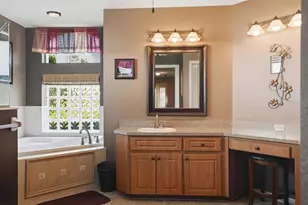 13415 Bolton Ct, Spring Hill, FL 34609 - Photo 32