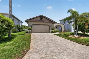 6236 Bayside Dr, New Port Richey, FL 34652 - Photo 2